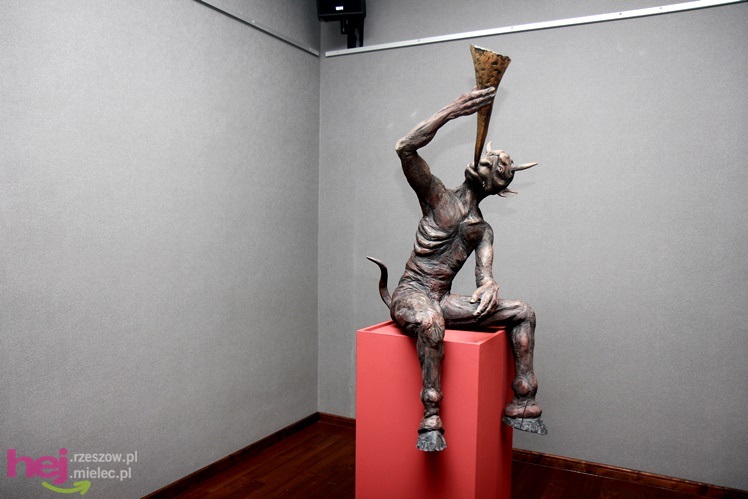 ?Bestiariusz Myśliwca? - wystawa rzeźby Marcina Myśliwca
