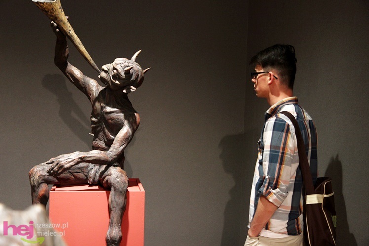 ?Bestiariusz Myśliwca? - wystawa rzeźby Marcina Myśliwca