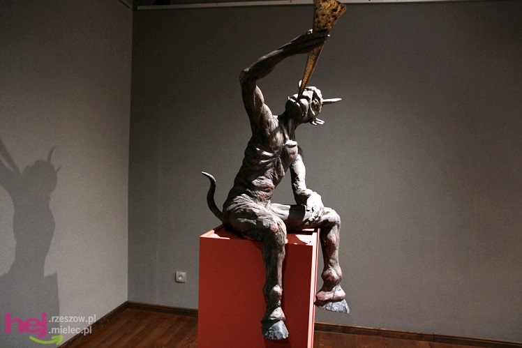 ?Bestiariusz Myśliwca? - wystawa rzeźby Marcina Myśliwca