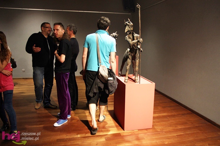 ?Bestiariusz Myśliwca? - wystawa rzeźby Marcina Myśliwca