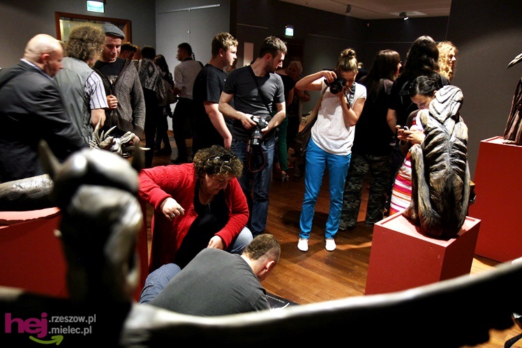 ?Bestiariusz Myśliwca? - wystawa rzeźby Marcina Myśliwca