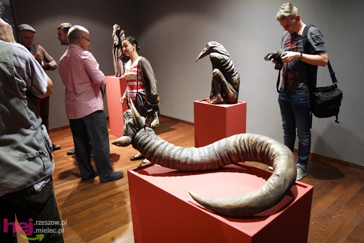 ?Bestiariusz Myśliwca? - wystawa rzeźby Marcina Myśliwca