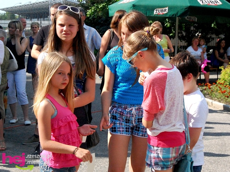 Tłumy na plantach. Słoneczna pogoda i cyrkowe atrakcje