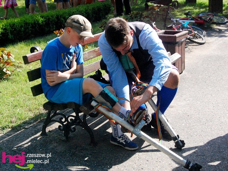 Tłumy na plantach. Słoneczna pogoda i cyrkowe atrakcje