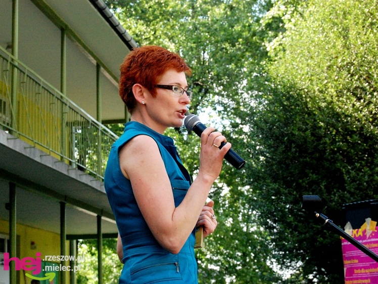 Tłumy na plantach. Słoneczna pogoda i cyrkowe atrakcje