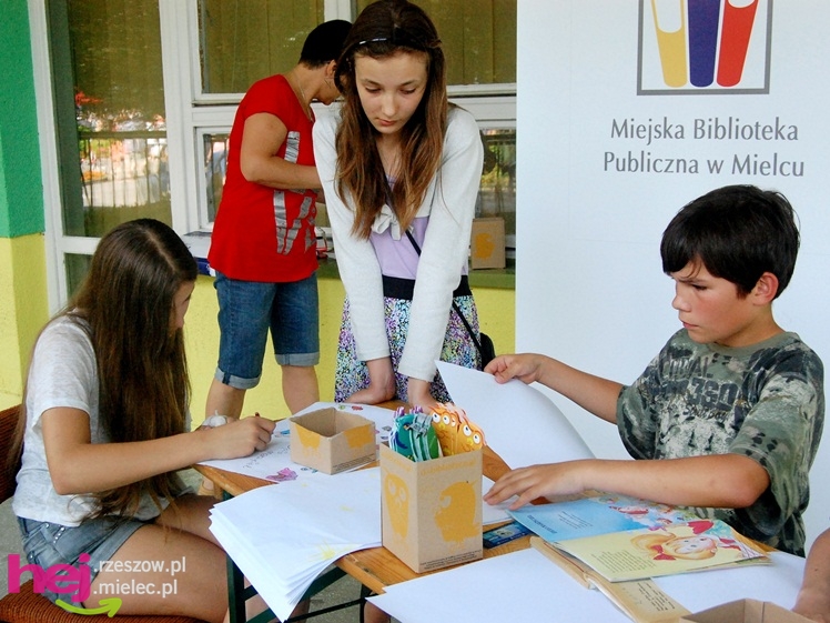 Tłumy na plantach. Słoneczna pogoda i cyrkowe atrakcje