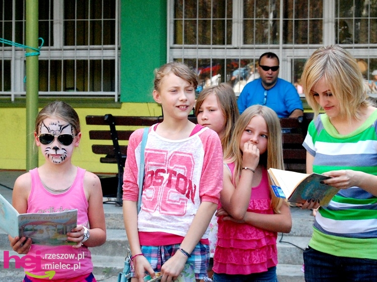 Tłumy na plantach. Słoneczna pogoda i cyrkowe atrakcje