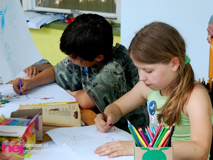 Tłumy na plantach. Słoneczna pogoda i cyrkowe atrakcje