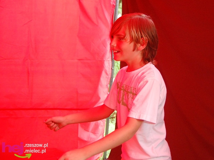 Tłumy na plantach. Słoneczna pogoda i cyrkowe atrakcje