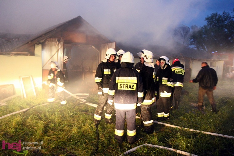 Burza w regionie: pożar chlewni w Wadowicach Górnych