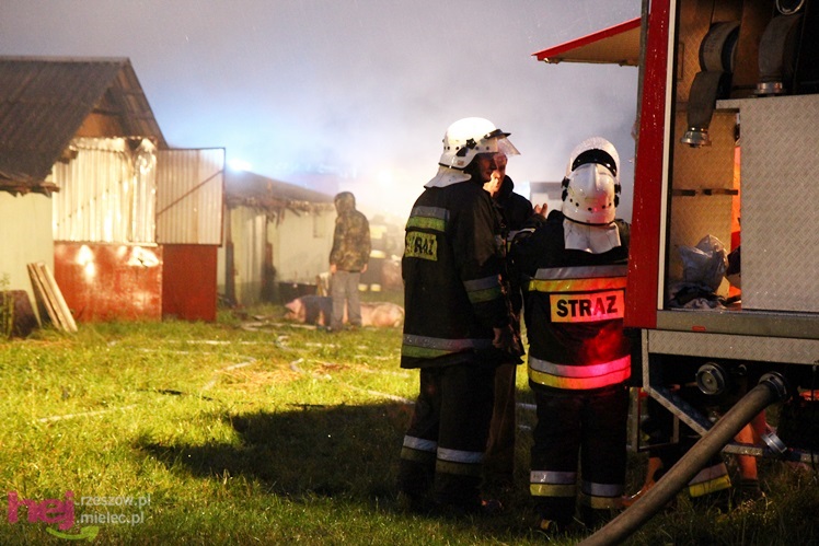 Burza w regionie: pożar chlewni w Wadowicach Górnych