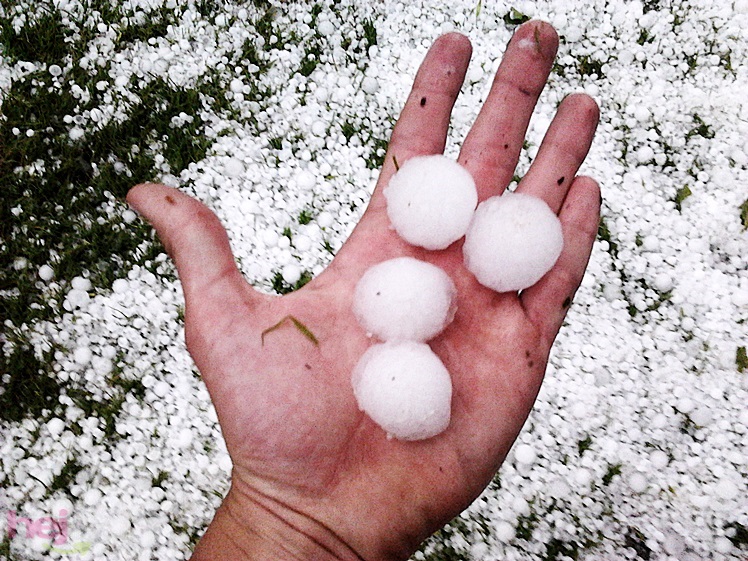Burza w regionie: grad miał średnicę nawet 2 - 3 centymetrów