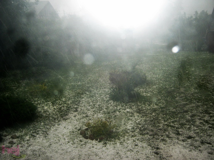 Burza w regionie: grad miał średnicę nawet 2 - 3 centymetrów