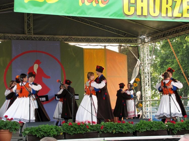 Godne chwały 20 lat działalności. Chorzelowiacy świętowali wspólnie z mieszkańcami