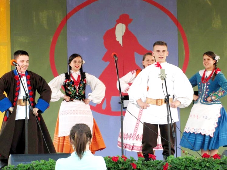 Godne chwały 20 lat działalności. Chorzelowiacy świętowali wspólnie z mieszkańcami