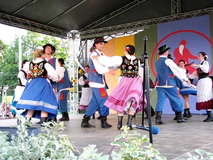 Godne chwały 20 lat działalności. Chorzelowiacy świętowali wspólnie z mieszkańcami