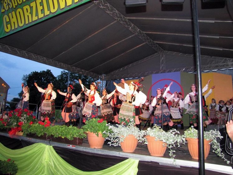 Godne chwały 20 lat działalności. Chorzelowiacy świętowali wspólnie z mieszkańcami