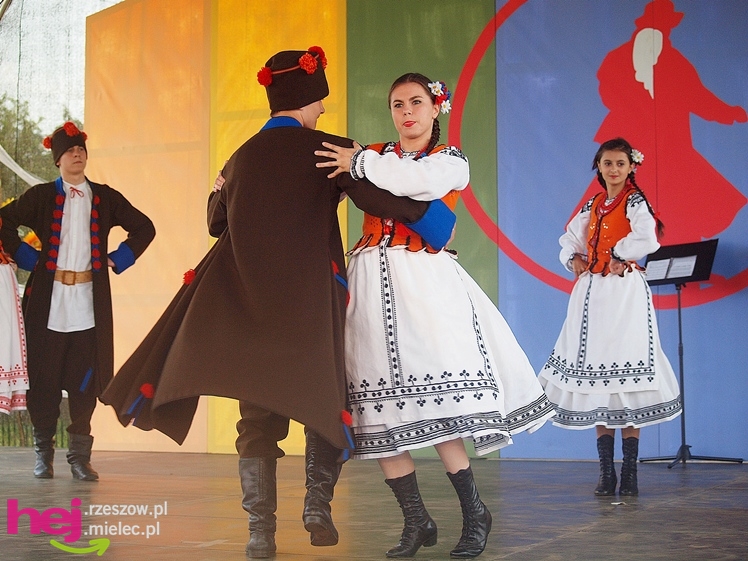 Godne chwały 20 lat działalności. Chorzelowiacy świętowali wspólnie z mieszkańcami