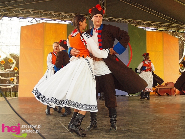 Godne chwały 20 lat działalności. Chorzelowiacy świętowali wspólnie z mieszkańcami