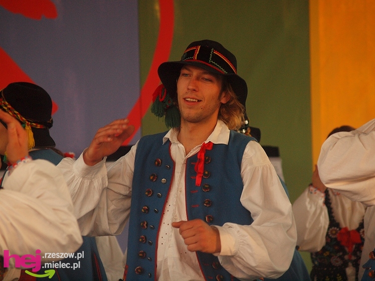 Godne chwały 20 lat działalności. Chorzelowiacy świętowali wspólnie z mieszkańcami