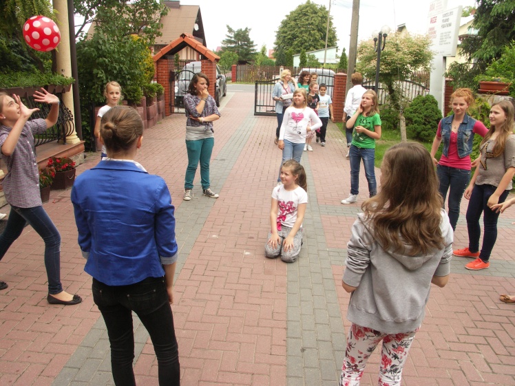 Siedlisko Pokoleń z Rzemienia integruje dzieciaki. Dzień dziecka w plenerze