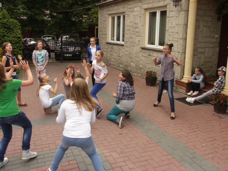 Siedlisko Pokoleń z Rzemienia integruje dzieciaki. Dzień dziecka w plenerze