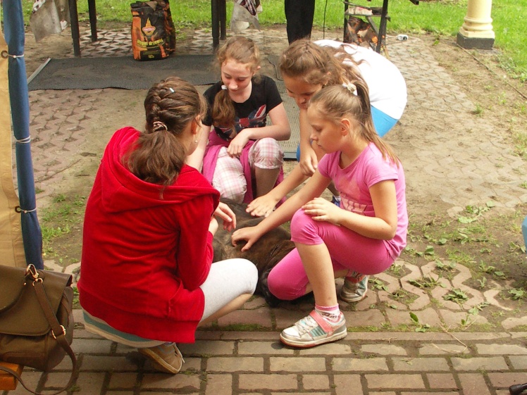 Siedlisko Pokoleń z Rzemienia integruje dzieciaki. Dzień dziecka w plenerze