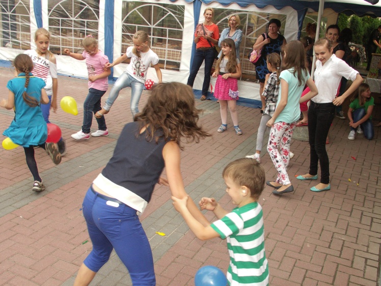 Siedlisko Pokoleń z Rzemienia integruje dzieciaki. Dzień dziecka w plenerze