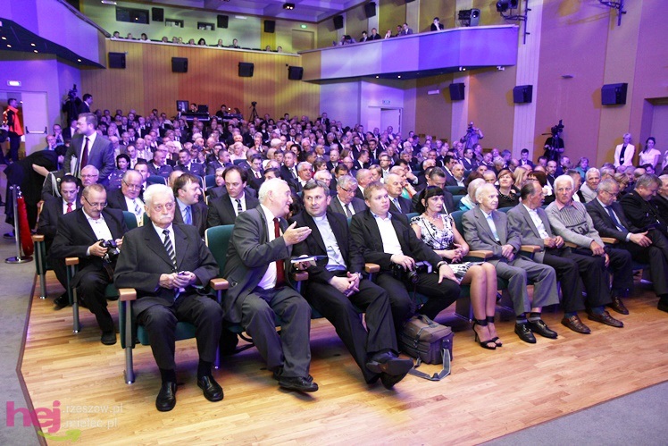 Gala otwarcia. Rozpoczęło się świętowanie 75-rocznicy przemysłu lotniczego w Mielcu