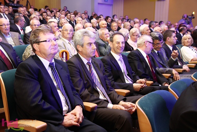 Gala otwarcia. Rozpoczęło się świętowanie 75-rocznicy przemysłu lotniczego w Mielcu