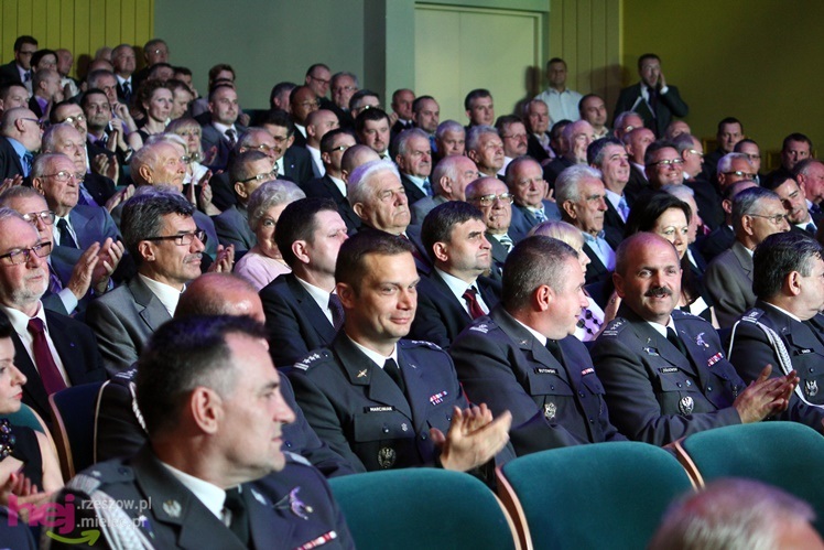 Gala otwarcia. Rozpoczęło się świętowanie 75-rocznicy przemysłu lotniczego w Mielcu