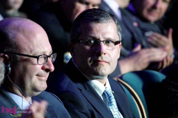 Gala otwarcia. Rozpoczęło się świętowanie 75-rocznicy przemysłu lotniczego w Mielcu