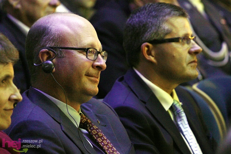 Gala otwarcia. Rozpoczęło się świętowanie 75-rocznicy przemysłu lotniczego w Mielcu