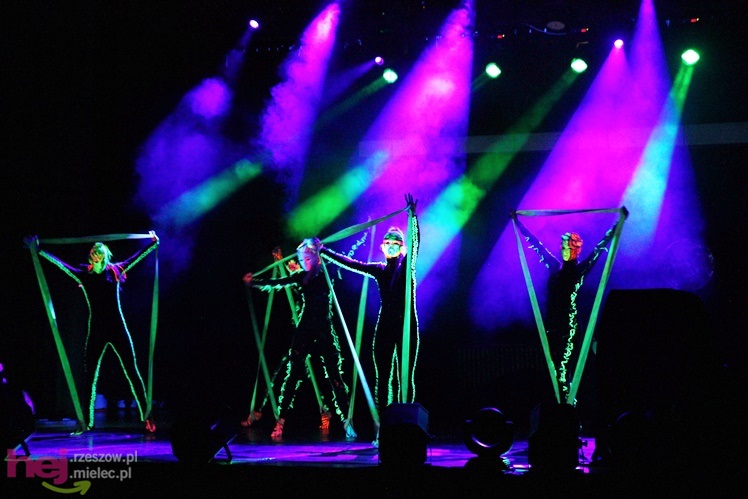 Gala otwarcia. Rozpoczęło się świętowanie 75-rocznicy przemysłu lotniczego w Mielcu