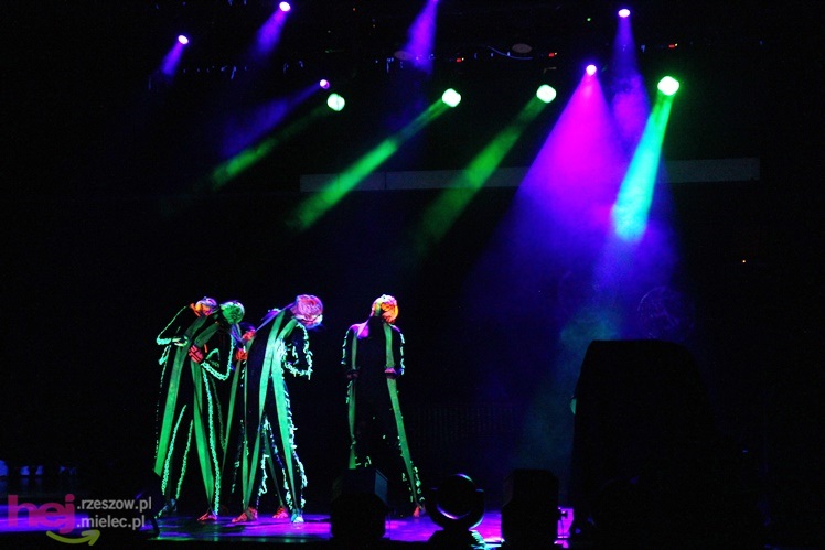 Gala otwarcia. Rozpoczęło się świętowanie 75-rocznicy przemysłu lotniczego w Mielcu