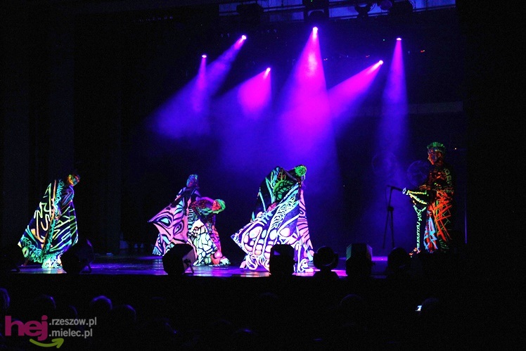 Gala otwarcia. Rozpoczęło się świętowanie 75-rocznicy przemysłu lotniczego w Mielcu