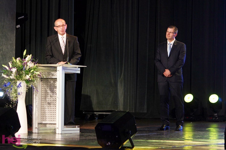 Gala otwarcia. Rozpoczęło się świętowanie 75-rocznicy przemysłu lotniczego w Mielcu