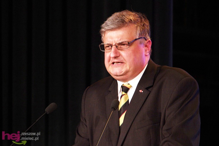 Gala otwarcia. Rozpoczęło się świętowanie 75-rocznicy przemysłu lotniczego w Mielcu