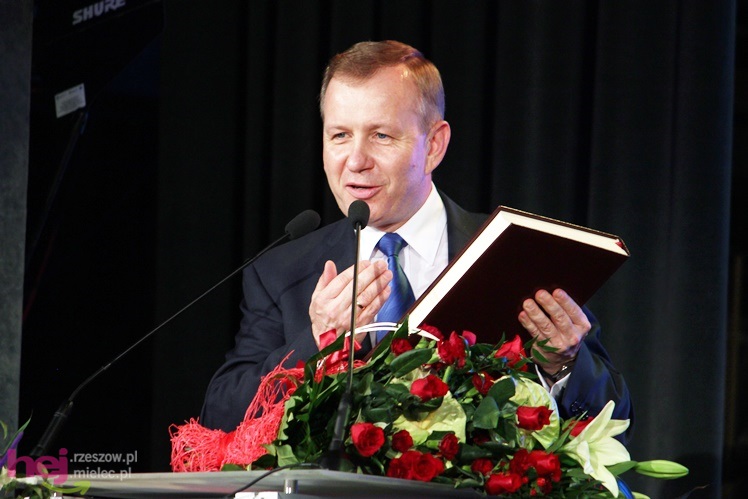 Gala otwarcia. Rozpoczęło się świętowanie 75-rocznicy przemysłu lotniczego w Mielcu