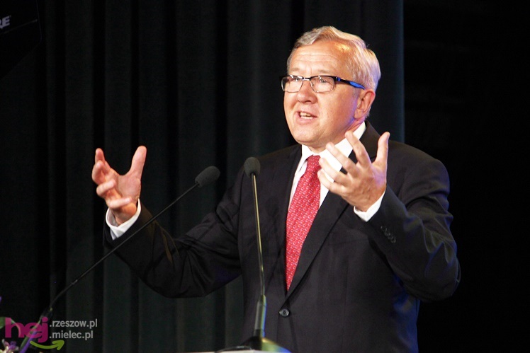 Gala otwarcia. Rozpoczęło się świętowanie 75-rocznicy przemysłu lotniczego w Mielcu