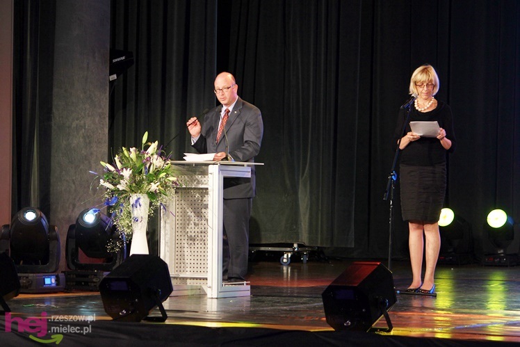 Gala otwarcia. Rozpoczęło się świętowanie 75-rocznicy przemysłu lotniczego w Mielcu