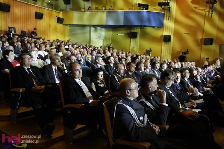 Gala otwarcia. Rozpoczęło się świętowanie 75-rocznicy przemysłu lotniczego w Mielcu