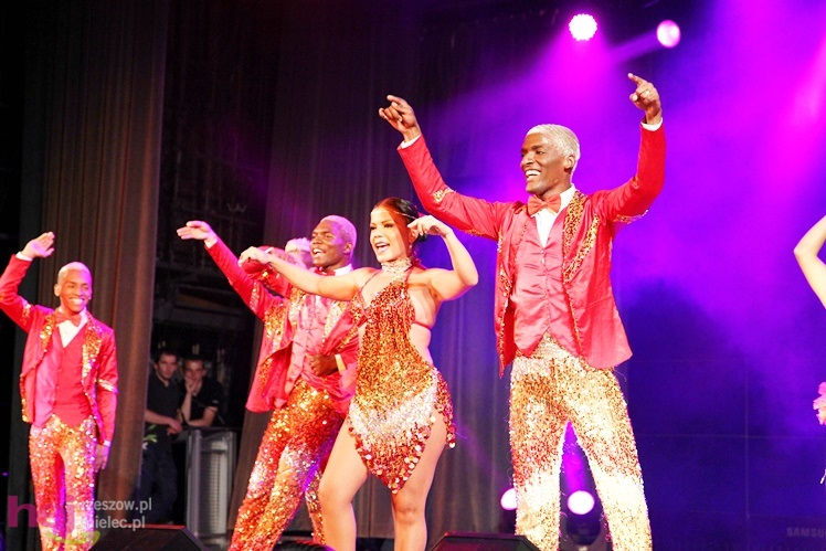 Gala otwarcia. Rozpoczęło się świętowanie 75-rocznicy przemysłu lotniczego w Mielcu