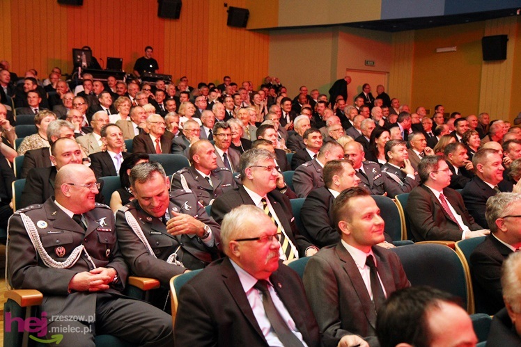 Gala otwarcia. Rozpoczęło się świętowanie 75-rocznicy przemysłu lotniczego w Mielcu