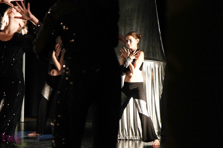 Koncert tańca ?Po drugiej stronie lustra?