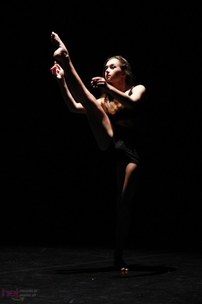 Koncert tańca ?Po drugiej stronie lustra?