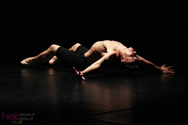Koncert tańca ?Po drugiej stronie lustra?