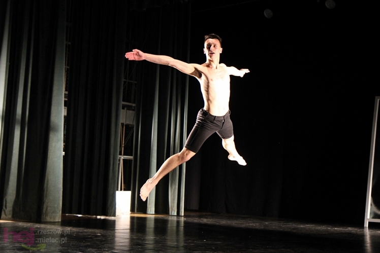 Koncert tańca ?Po drugiej stronie lustra?