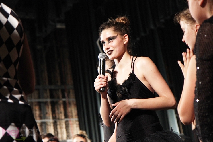 Koncert tańca ?Po drugiej stronie lustra?