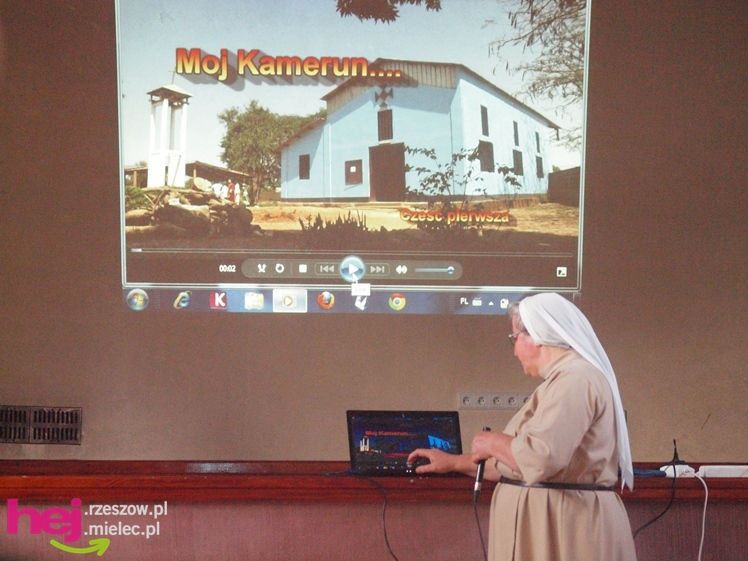 Misjonarka z Kamerunu Siostra Tadeusza odwiedziła Mielec i Czermin. Opowiadała o swojej pracy. Odebrała okulary